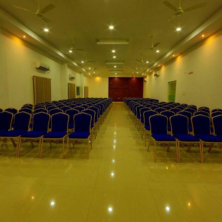 Sara Hotels And Apartments Nedumbassery Extérieur photo