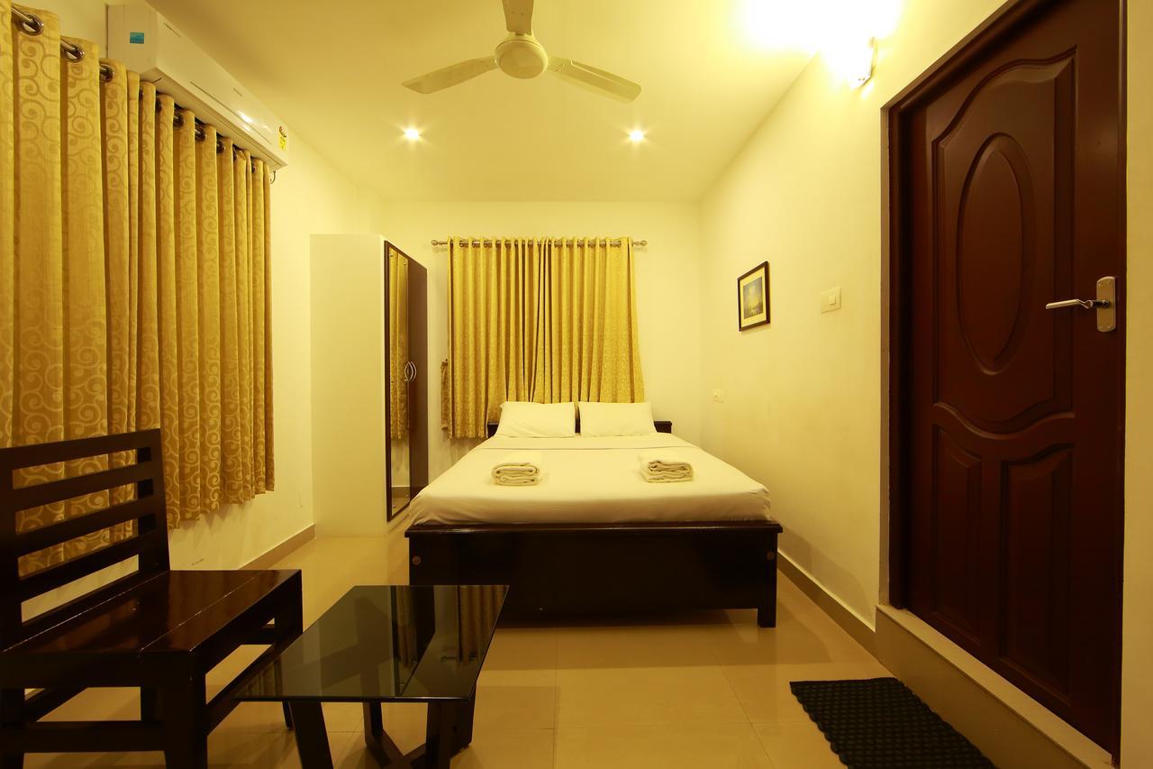 Sara Hotels And Apartments Nedumbassery Extérieur photo