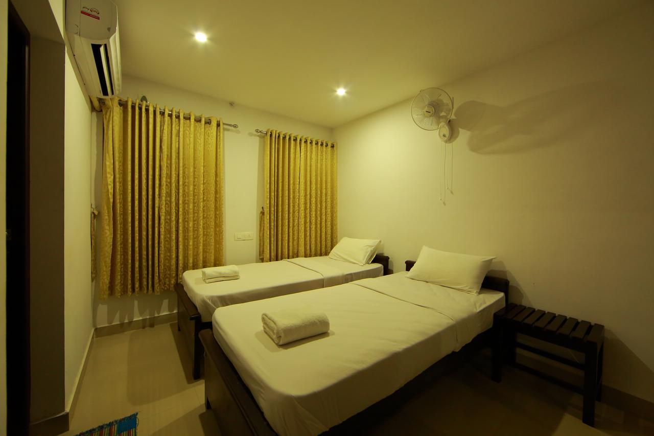 Sara Hotels And Apartments Nedumbassery Extérieur photo